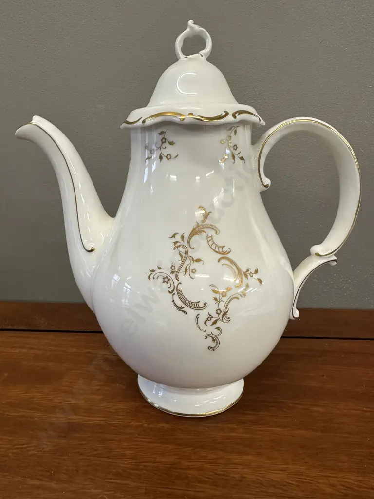 Royal Doulton English Fine China "Monteige"Teapot #H4954 Image 1++
